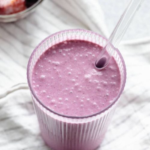 Diabetic-Friendly Berry Coconut Smoothie business (14)